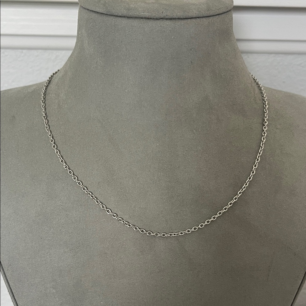 Silver Tone Link Chain Necklace